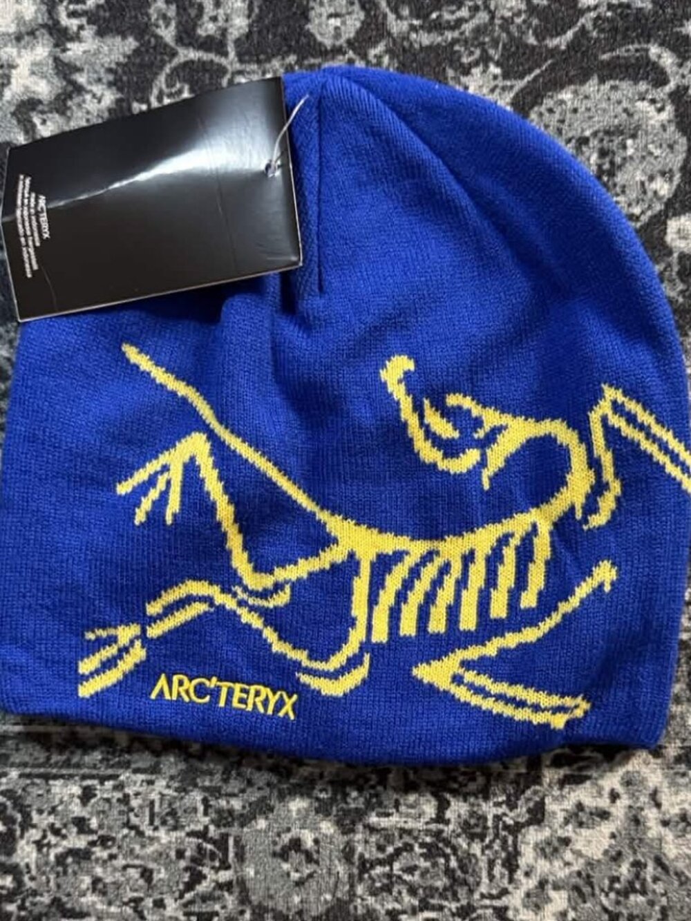 New Arc'teryx Bird Head Toque beanie in the Blue and Yellow OS